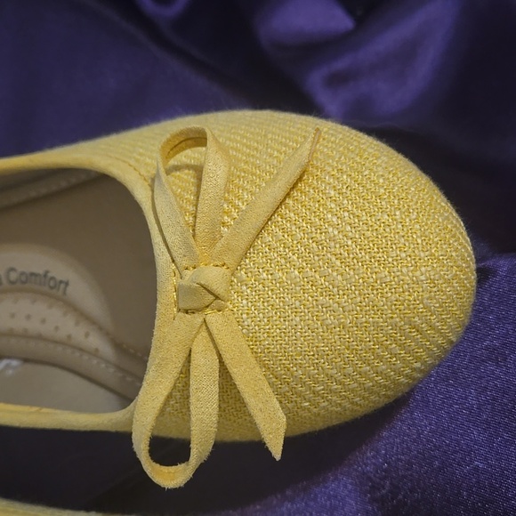 Falls Creek, Yellow, Sz 8, Ballet Style Slip-ons, Memory Foam, Bow Detail - Picture 9 of 10